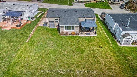 Photo 38 at 15 Bluffs Road, Bowmanville, Clarington