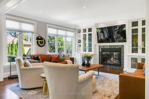 Photo 9 at 7 Maydolph Road, City Centre West, Toronto