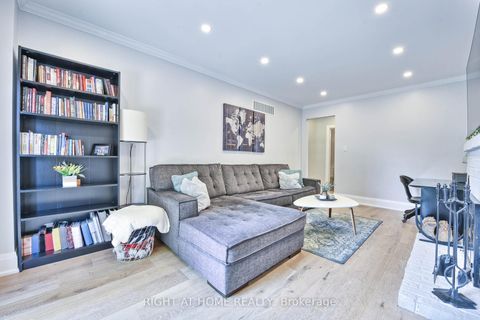 Photo 16 at 1517 Queensbury Crescent, CP College Park, Oakville