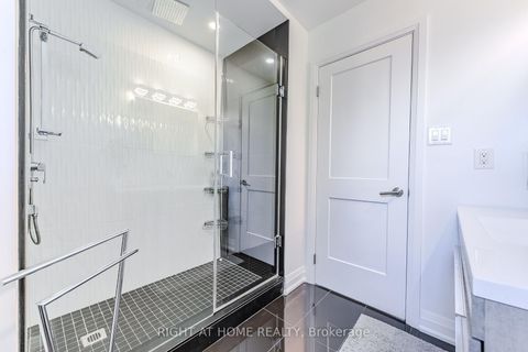 Photo 25 at 1517 Queensbury Crescent, CP College Park, Oakville