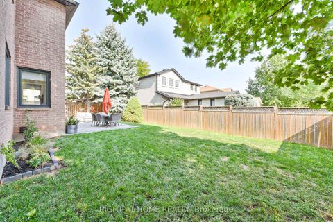 Photo 42 at 1517 Queensbury Crescent, CP College Park, Oakville