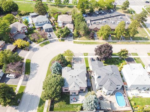 Photo 47 at 1517 Queensbury Crescent, CP College Park, Oakville