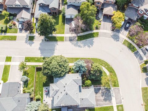 Photo 48 at 1517 Queensbury Crescent, CP College Park, Oakville