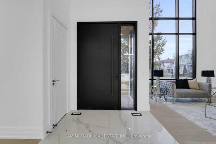 Photo 2 at 468 Saville Crescent, WO West, Oakville