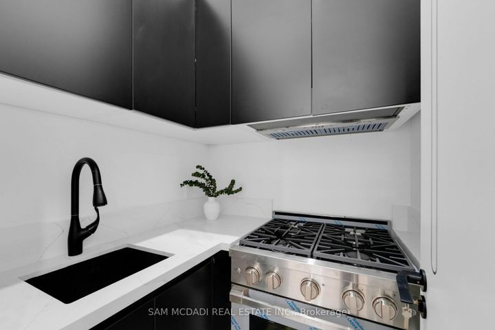 Photo 14 at 468 Saville Crescent, WO West, Oakville