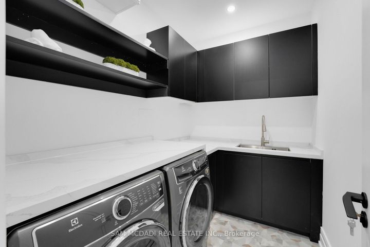 Photo 33 at 468 Saville Crescent, WO West, Oakville