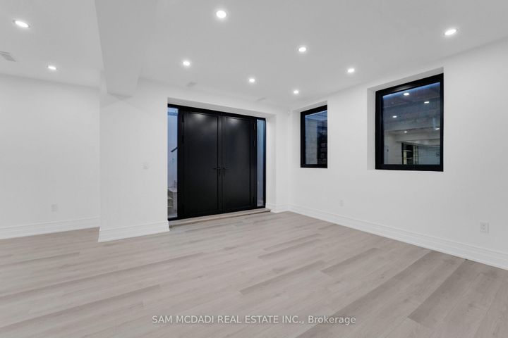 Photo 41 at 468 Saville Crescent, WO West, Oakville