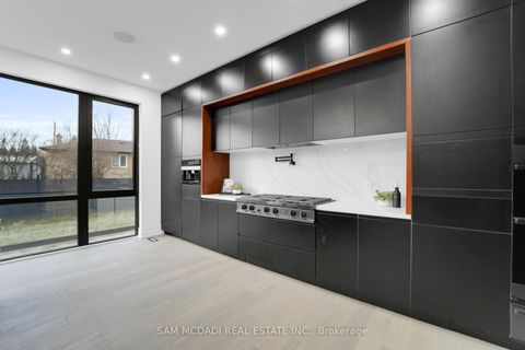 Photo 10 at 468 Saville Crescent, WO West, Oakville