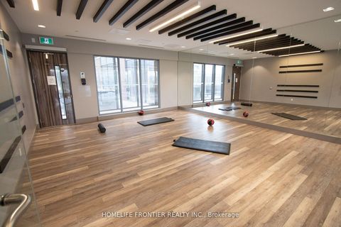 Photo 11 at 315 - 38 Forest Manor Road, Henry Farm, Toronto