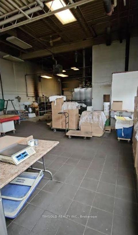 Photo 2 at 14 - 501 Passmore Avenue, Milliken, Toronto