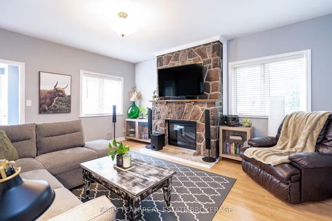 Photo 11 at 2108 Victoria Street, Stroud, Innisfil