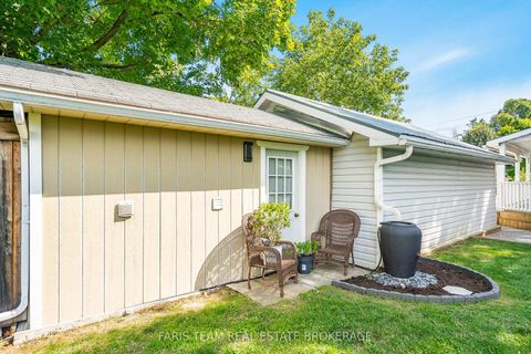 Photo 25 at 2108 Victoria Street, Stroud, Innisfil