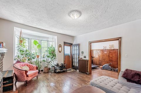 Photo 11 at 111 Alberta Avenue, Wychwood, Toronto