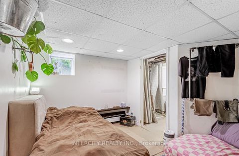 Photo 24 at 111 Alberta Avenue, Wychwood, Toronto