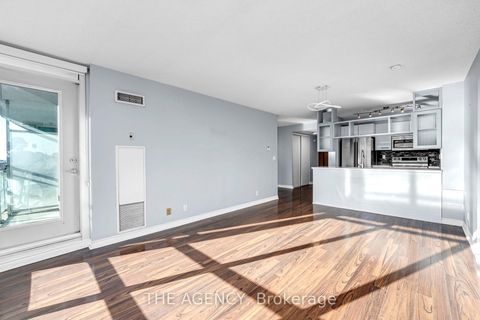 Photo 12 at 1211 - 397 Front Street W, Waterfront Communities C1, Toronto