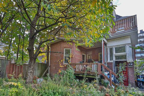 Photo 27 at 32 Leopold Street, South Parkdale, Toronto