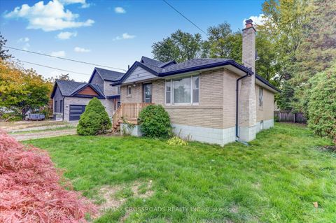 Photo 5 at 9 Euclid Avenue, Highland Creek, Toronto