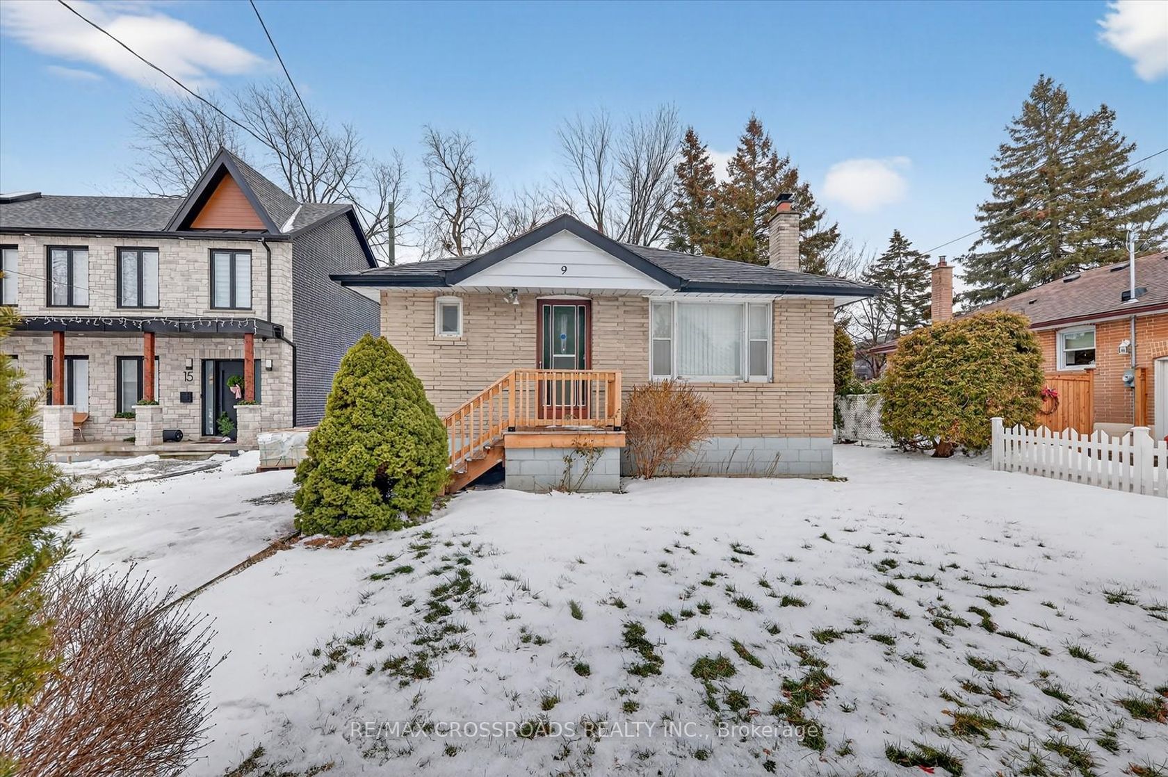 9 Euclid Avenue, Highland Creek, Toronto 