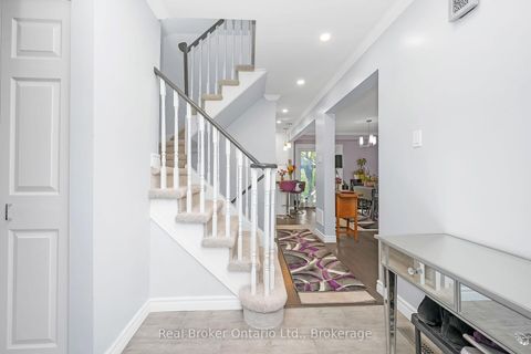 Photo 5 at 163 Ross Lane, RO River Oaks, Oakville