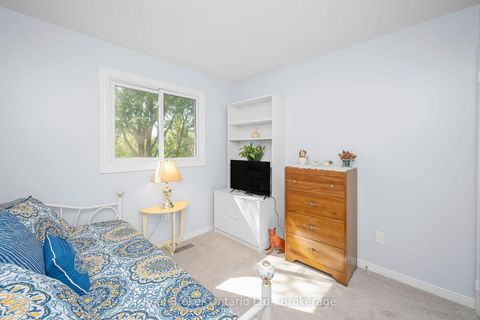 Photo 21 at 163 Ross Lane, RO River Oaks, Oakville