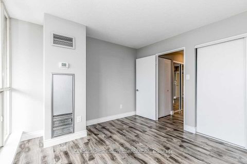 Photo 15 at 2130 - 3 Greystone Walk Drive, Kennedy Park, Toronto