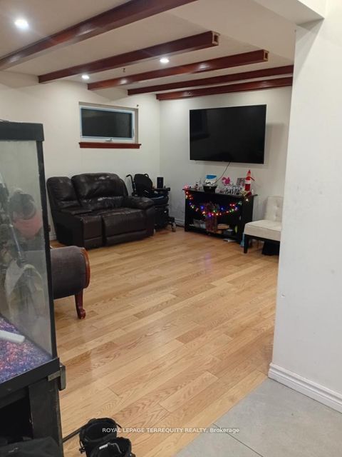 Photo 10 at 39 Earlton Road, Sullivan, Toronto