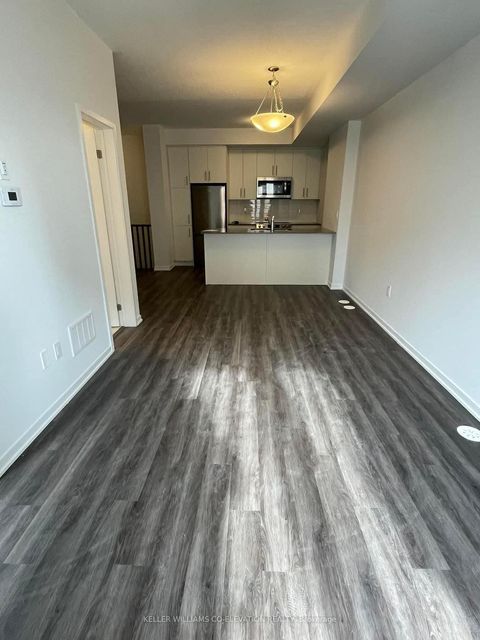 Photo 7 at 188 - 10 Lloyd Janes Blk Lane, New Toronto, Toronto