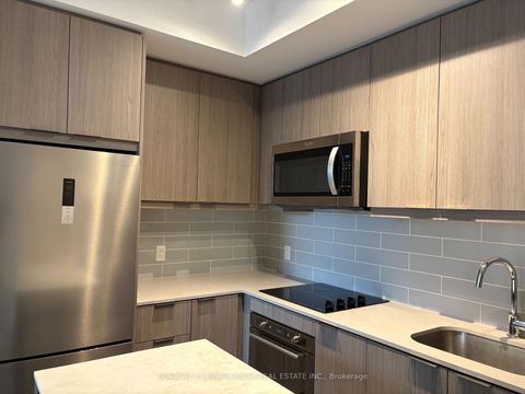 Photo 18 at 811 - 38 Forest Manor Road, Henry Farm, Toronto