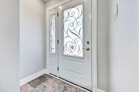 Photo 5 at 6 Barlow Road, Woburn, Toronto