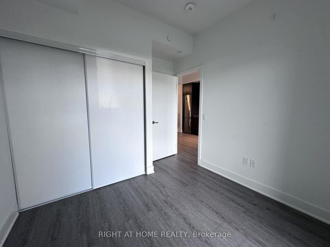 Photo 15 at 015 - 185 Deerfield Road, Central Newmarket, Newmarket