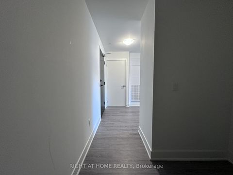 Photo 19 at 015 - 185 Deerfield Road, Central Newmarket, Newmarket