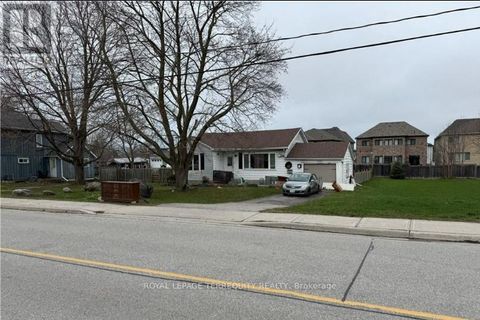 Photo 2 at 166 Church Street, Keswick North, Georgina