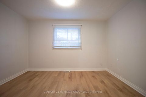 Photo 6 at 144 Cherrywood Drive, London, Newmarket