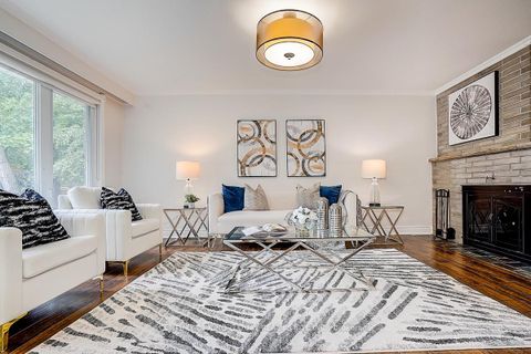 Photo 11 at 55 Three Valleys Drive, Donalda, Toronto