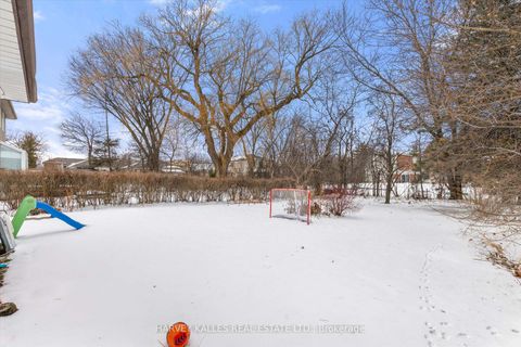 Photo 29 at 118 Palm Drive, Clanton Park, Toronto