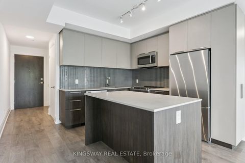 Photo 4 at 604 - 20 Brin Drive, Humber Valley, Toronto