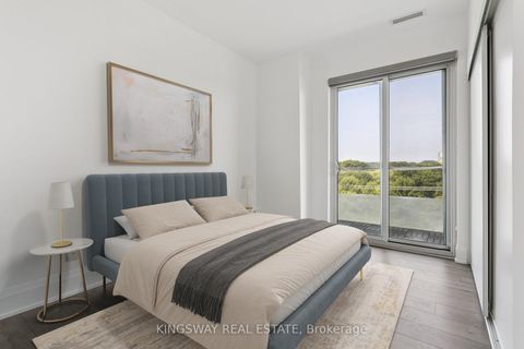 Photo 10 at 604 - 20 Brin Drive, Humber Valley, Toronto