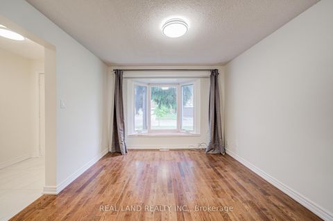 Photo 5 at 46 Wintermute Boulevard, Steeles, Toronto