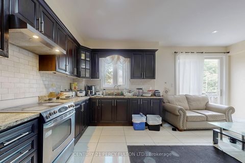 Photo 6 at 33 Wanstead Avenue, Oakridge, Toronto