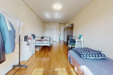 Photo 14 at 33 Wanstead Avenue, Oakridge, Toronto