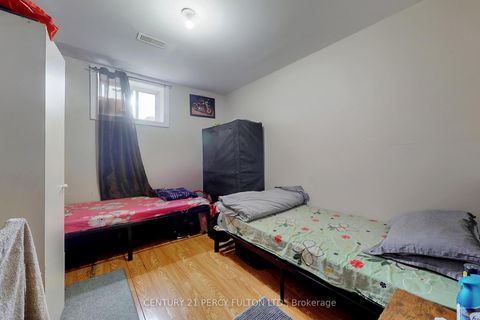 Photo 37 at 33 Wanstead Avenue, Oakridge, Toronto