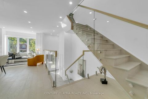 Photo 4 at 47 Eighth Street, New Toronto, Toronto