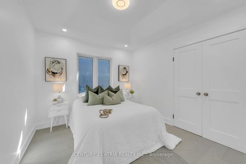 Photo 28 at 47 Eighth Street, New Toronto, Toronto