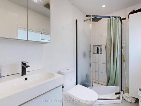 Photo 12 at 48 St Dunstan Drive, Oakridge, Toronto