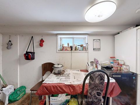 Photo 17 at 48 St Dunstan Drive, Oakridge, Toronto