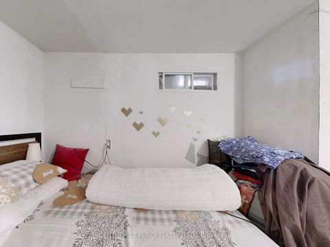 Photo 21 at 48 St Dunstan Drive, Oakridge, Toronto