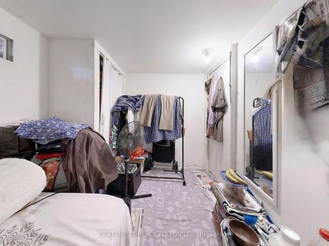 Photo 22 at 48 St Dunstan Drive, Oakridge, Toronto