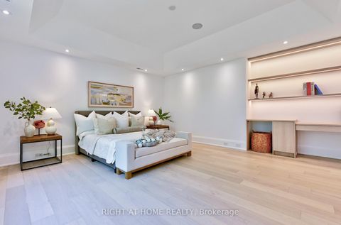 Photo 25 at 27 Hurlingham Crescent, Don Mills, Toronto