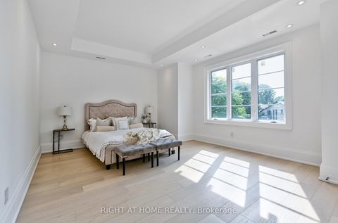 Photo 29 at 27 Hurlingham Crescent, Don Mills, Toronto