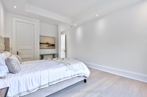 Photo 33 at 27 Hurlingham Crescent, Don Mills, Toronto